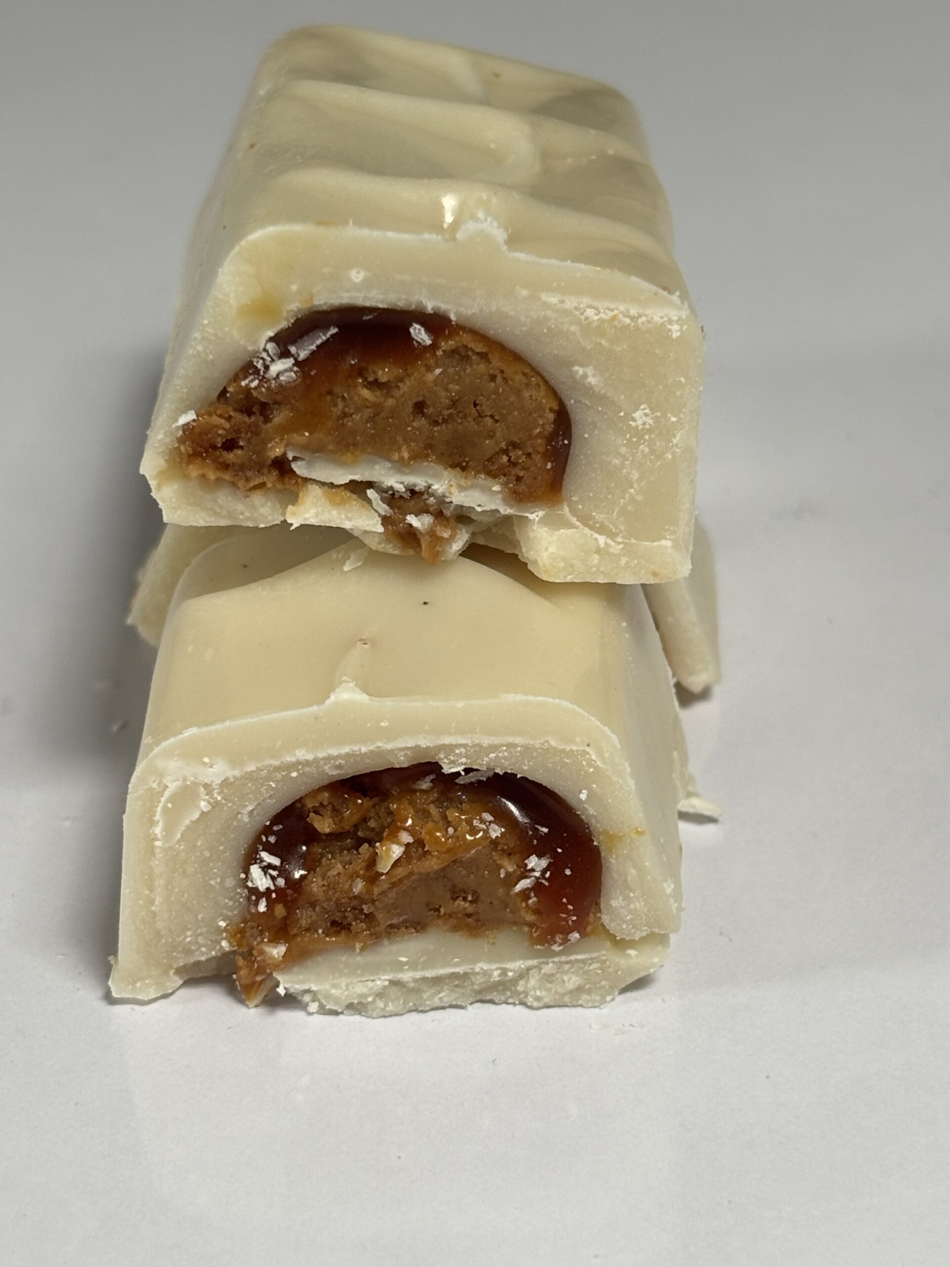 White Chocolate filled with Caramel & Caramelised Biscuit spread